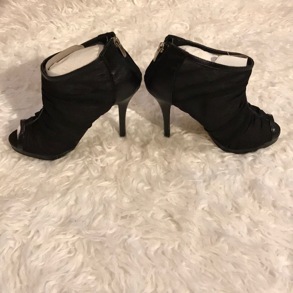 NEW! Black, peep toe booties